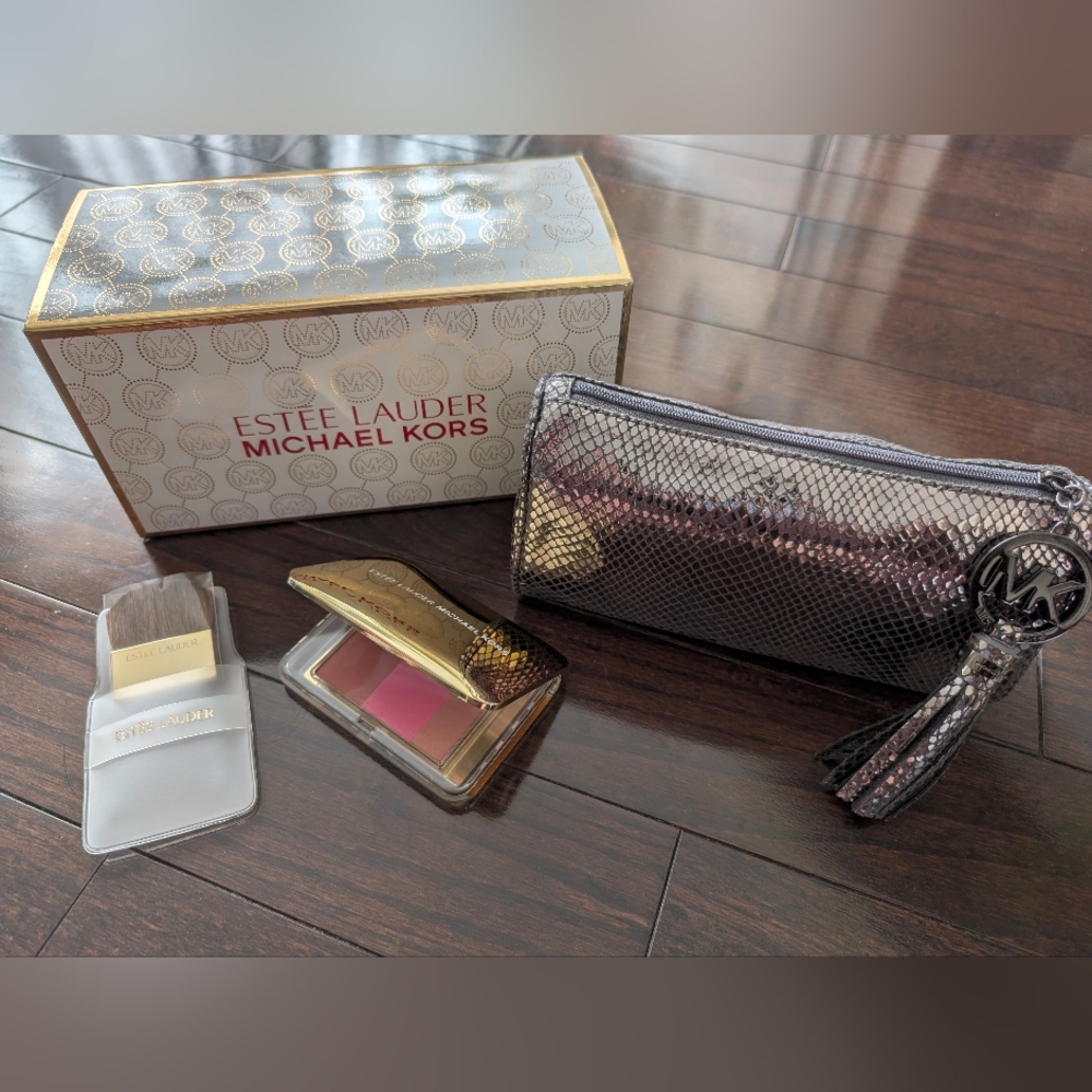 Estee Lauder X Michael Kors Cosmetics Set